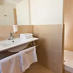 מלון Le Clocher De Rodez Centre Gare