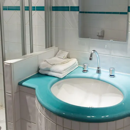 Le Clocher De Rodez Centre Gare