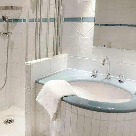 Hotel Le Clocher De Rodez Centre Gare 3*