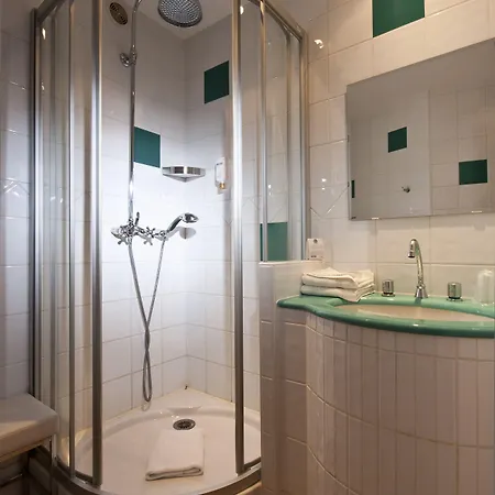 Le Clocher De Rodez Centre Gare Hotel