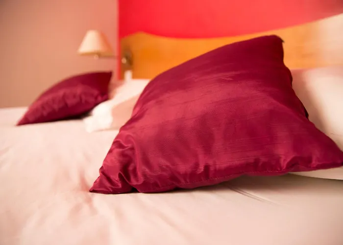 Le Clocher De Rodez Centre Gare