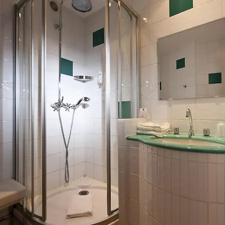 Le Clocher De Rodez Centre Gare Hotel 3*