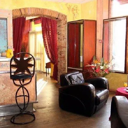Le Clocher De Rodez Centre Gare Hotel 3*