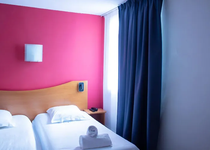 Hotel Le Clocher De Rodez Centre Gare 3*