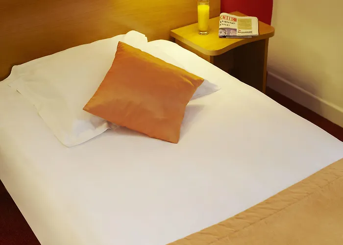 Hotel Le Clocher De Rodez Centre Gare 3*