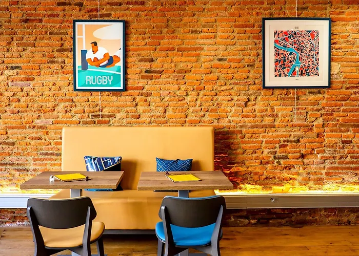 Le Clocher De Rodez Centre Gare